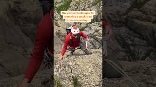 The correct way to remove a QuickDraw when seconding climbing rockclimbing [upl. by Breanne]