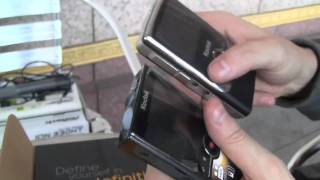 Unboxing und Kurztest der Kodak Zi8 [upl. by Enitnemelc698]