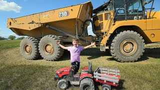 Digging dirt and driving HUGE dump truck  Tractors for kids [upl. by Scheck845]