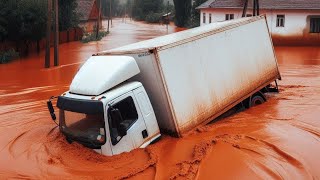 Chaos in Europe  Inundatii Chisinau  Moldova hit by flash floods after Heavy rain storm [upl. by Diane-Marie]