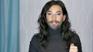 Conchita Wurst beim Opernball 2017 in Hannover [upl. by Skill]