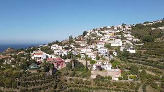 Detached Villa for sale in Salobreña with large garden and nice sea views [upl. by Aicilf]