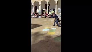 Palermo i vigili ospiti della scuola sparano a salve i bambini scoppiano a piangere [upl. by Yelhs964]