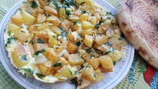 frite omelette recette algérienne أمليت البطاطا المقلية على الطريقة الجزائرية [upl. by Yeruoc605]