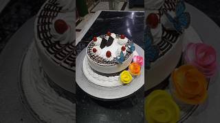 Vanilla cake new design beautiful counter design cake ytshort trending video pawan cake master [upl. by Ainocal]