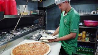 La Pinoz Pizza [upl. by Henke]