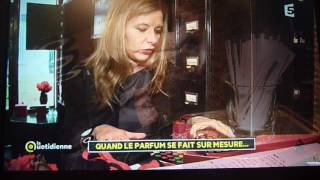 France 5  La création du parfum sur mesure avec Stéphanie de Bruijn [upl. by Tiram30]