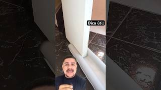 Como fazer a vedação da porta com materiais que você tem em casa dicasdiy façavocêmesmo shorts [upl. by Kalbli536]