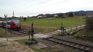 Bahnübergang mit mechanischen Schranken amp mechanischem Läutwerk Allhartsberg ÖBB Österreich [upl. by Anawal]