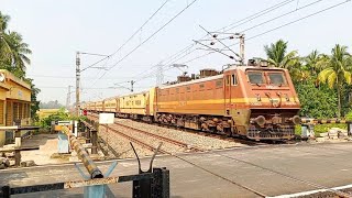 100kmph speedy Malda TownHowrah Intercity Train VaiAzimganj passing through a busy LC Rail gate [upl. by Nira113]