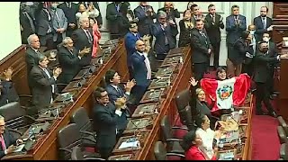 Congreso aprobó moción de vacancia presidencial de Pedro Castillo  Latina Noticias [upl. by Airliah]