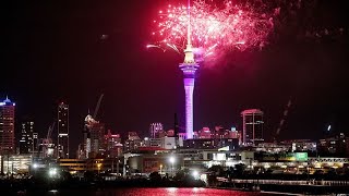 Silvester in Down Under Sydney und Auckland begrüßen 2023 mit Feuerwerk [upl. by Abby914]