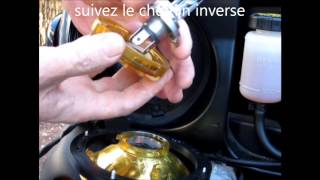 Renault Twizy  changer une ampoule avant  change a front light [upl. by Nelrah]