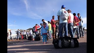 Com apoio da ONU Brasil centro governamental em Pacaraima recebe venezuelanos [upl. by Keegan]