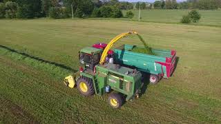 Grass silage 2018  John Deere 6810 7230R New Holland T7050 Zetor Forterra 140HD [upl. by Soinotna]