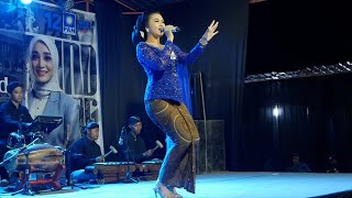 LESTARI II RINDI ANTIKA II DANGDUT TOP 2024 lestari dangdutkoplo dangdut dennycaknan [upl. by Pauly802]