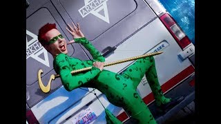 Cosplay The Riddler II [upl. by Aihsekel]