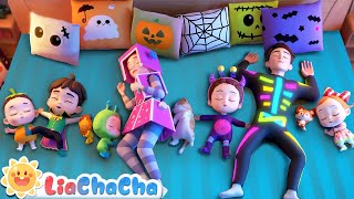 Ten in the Bed Halloween Version  Halloween Dress Up  Kids Songs amp Nursery Rhymes  LiaChaCha [upl. by Donia]