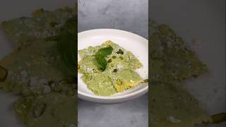 Raviolis con salsa pistacho [upl. by Lewert811]