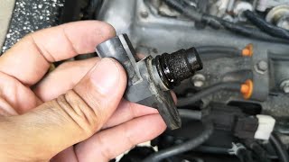 How to Clean Camshaft Position Sensor  DA64W Suzuki Every Wagon [upl. by Ylsew542]