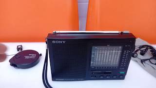 Radio Sony Icf7601 12 Bands FMMWSW [upl. by Acirfa]