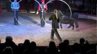 Extrait du Spectacle Formidable 2012 Cirque Samuel Pauwels  Latoya Donnert  Poney [upl. by Raquela776]