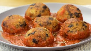 Deliziose polpette di melanzane al sugo di pomodoro  SaporitoTV [upl. by Duaner]