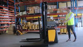 TASK CONDA Straddle Stacker  Demonstration Video USA [upl. by Spielman]