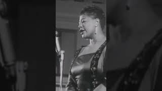 Recordando a Ella Fitzgerald una leyenda del jazz por su incomparable estilo y voz 🎙️💫 [upl. by Adnaval]