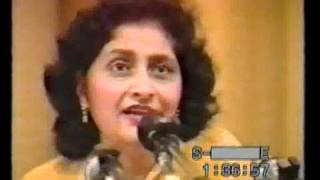 Sabiha Saba USA Mushaira 1992 Bazahir Ronaqoon Mein Bazm Arey Mein [upl. by Rehpotsirhc805]