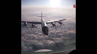 Tu142 midair refueling by Il78 longrange aircraft [upl. by Sunshine914]