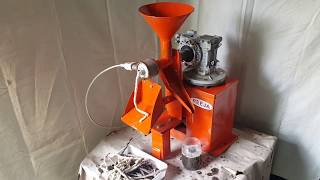 mini oil mill portable type suitable for peanuts sesame mustard moringa etc quotREEJAquot brand [upl. by Cyler]