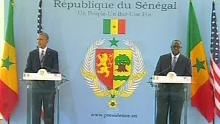 Obama beginnt Afrikareise im Senegal [upl. by Colet653]