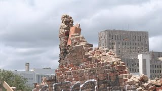 New Orleans historic Karnofsky Shop collapses during Hurricane Ida [upl. by Donata]