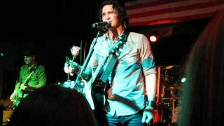 Joe Nichols  Brokenheartsville  Whiskey Dicks Bar Columbus Ohio 2008  1 [upl. by Harwell]