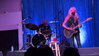 DEANA CARTER CONCERT BLUE LAKE CASINO 3 [upl. by Moran]