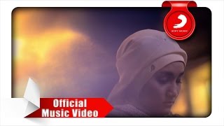 Fatin  Dia Dia Dia Official Music Video [upl. by Kauppi81]