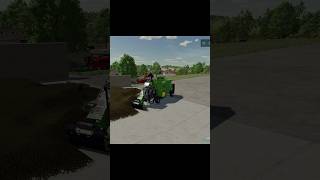 alimentamos las vacas con heno y ensilaje en farming simulator 22 farmingsimulator22 fs22 farming [upl. by Ellenad]