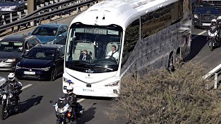 Escolta al autobus del Real Madrid hacia el Bernabeu Semifinal Champions League vs Bayern [upl. by Meedan]