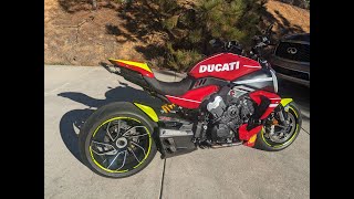 S6E15 2023 Ducati Diavel V4 Termignoni Dragster Exhaust Cold Start [upl. by Dlnaod]