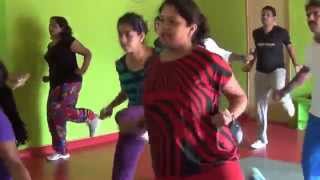 Anjali Jaindhans Warming up session in Zumba fitness dance Trivandrum [upl. by Brosy]