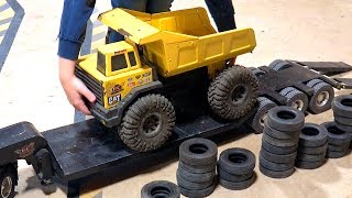 Father amp Son play w Trucks amp Trailers  Maurice Wants to Try  RC ADVENTURES [upl. by Clemens674]