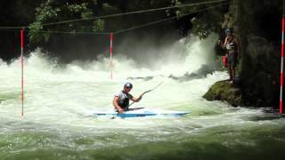 Kaituna Whitewater Sessions Teva kayaker Mike Dawson slalom kayak training [upl. by Rivkah]