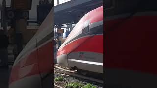 Frecciarossa SibariBolzano in transito alla stazione di Battipaglia [upl. by Skelly73]