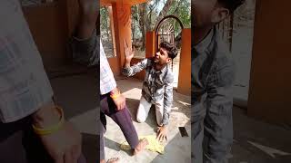 Paoun rakhna na zameen par khud ki mohabbat 🤣 comedy funny video amittara12comedyfunnyshortfeed [upl. by Bowers]