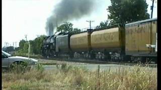 UPRR 3985 Challenger in Arlington Texas [upl. by Ahtanoj53]