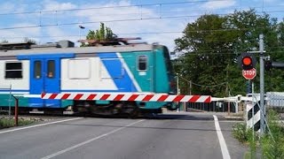 Treni e passaggi a livello a Bellaria  Railroad crossing [upl. by Ardith]