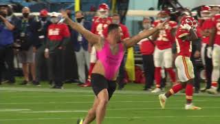 Full Video Super Bowl 55 Streaker with Kevin Harlan amp Kurt Warner on the call [upl. by Cramer]