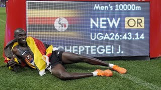 Olympics Ugandas Joshua Cheptegei wins gold in the 10000meter race [upl. by Selrahc]