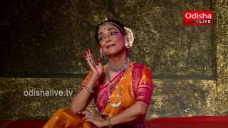 ପ୍ରାଣ ସଂଗିନୀରେ  Odissi Dance  Madhavi Mudgal Indian Classical Dancer [upl. by Domonic]